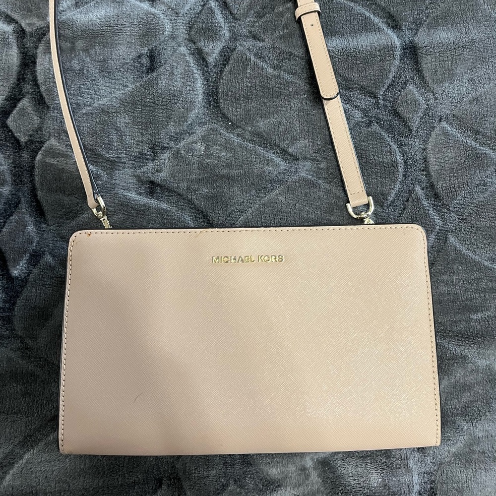 Michael Kors Crossbody Bag